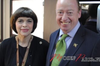 Photo du Compagnon de Mireille Mathieu : Découvrez Qui Partage sa Vie