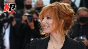 Mylène Farmer Enceinte à 16 ans: Histoire, Défis et Réflexions