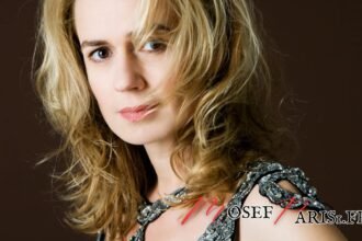 Sandrine Bonnaire Et Son Compagnon Pierre Lemaitre : Aujourd'hui, Amanda Lear et son fils