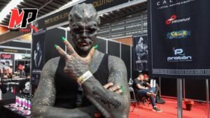 Black Alien Main : La Transformation Extrême Qui Fait le Buzz