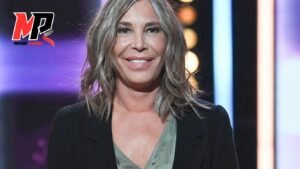 Zazie Taillebournaud : Chanteuse et Mannequin en France | Découverte